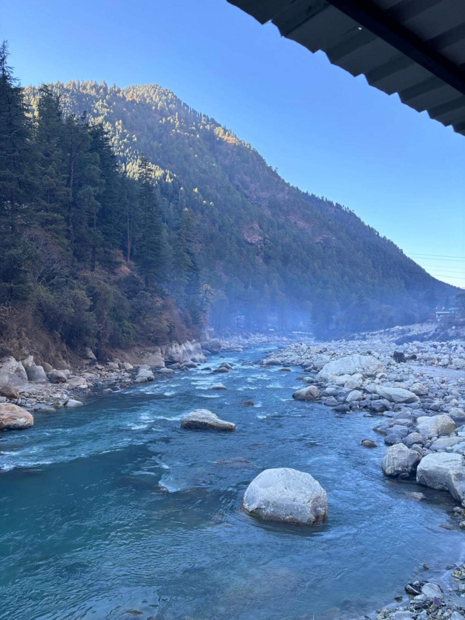 Hotel Adinova Kasol Exterior photo
